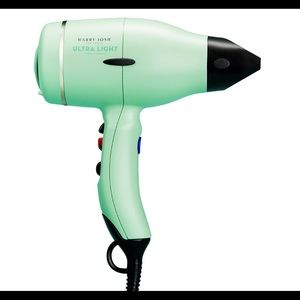 Harry josh ultra light pro dryer